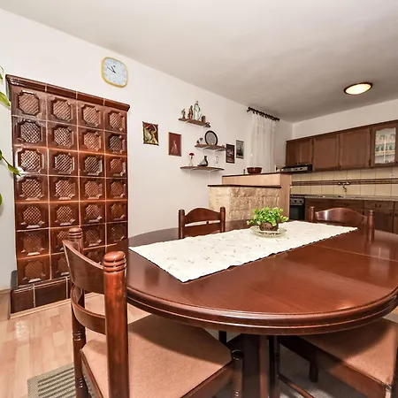 Appartamento Tino-1 By Interhome